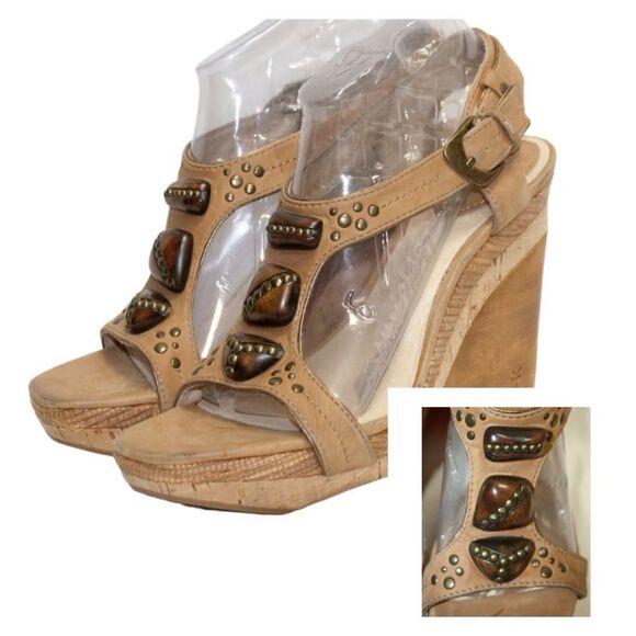 FRYE Bridget Ornament Tan Leather Wedge Heel Sandals Women's Size US 9.5 M 73441 - Picture 1 of 10